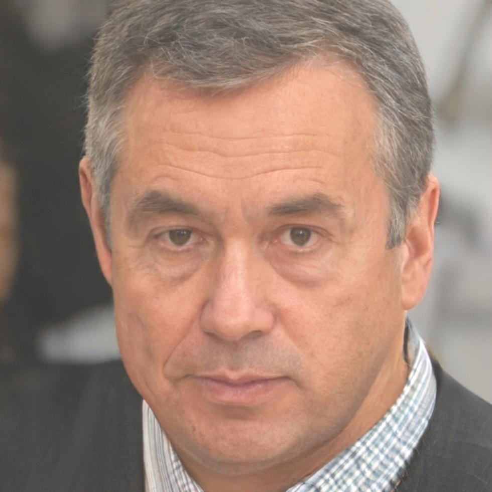 Crispin Hartwell-Boyd, Managing Director